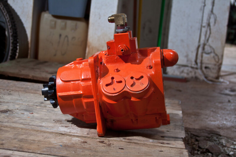 Motor de avance f575